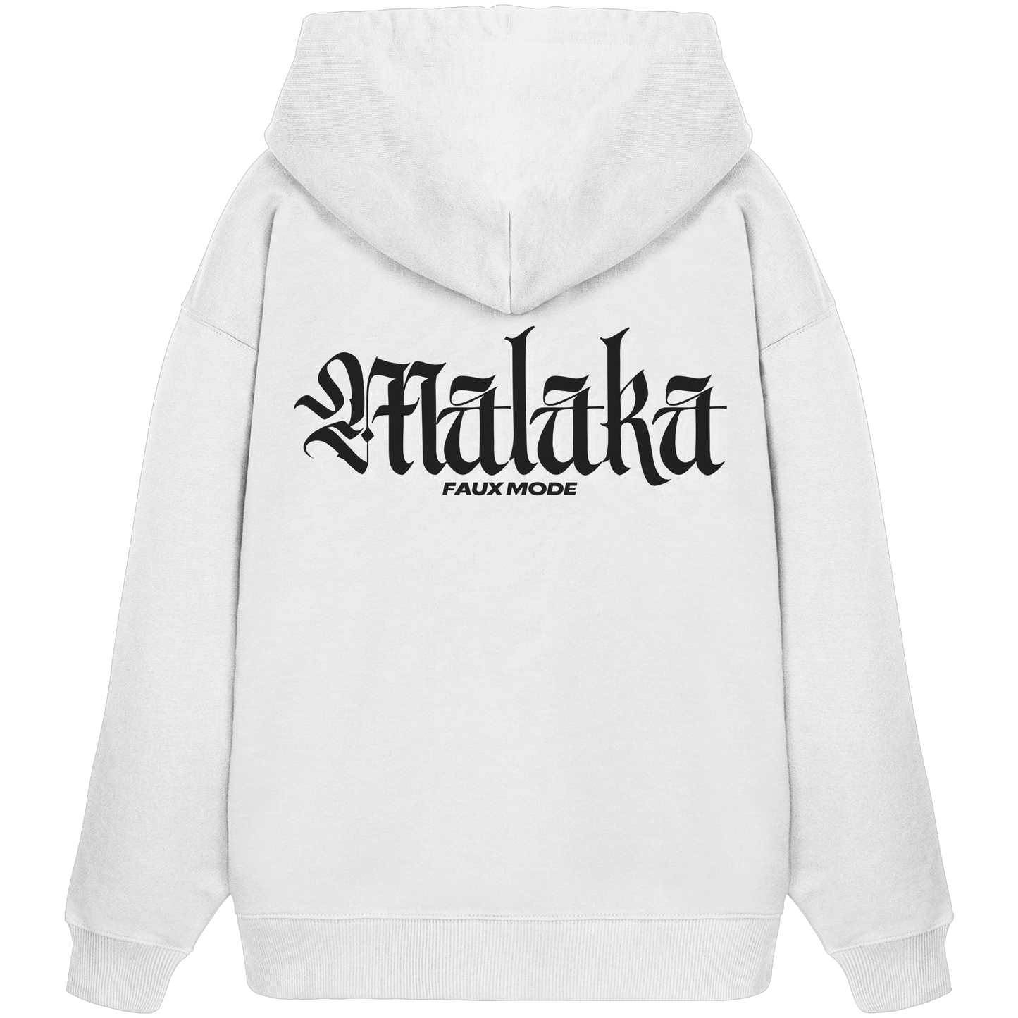 weißer oversize Hoodie von „Sag’s auf Stoff“. Auf dem Rücken schwarze Aufschrift "Malaka". Darunter klein "FAUX MODE"